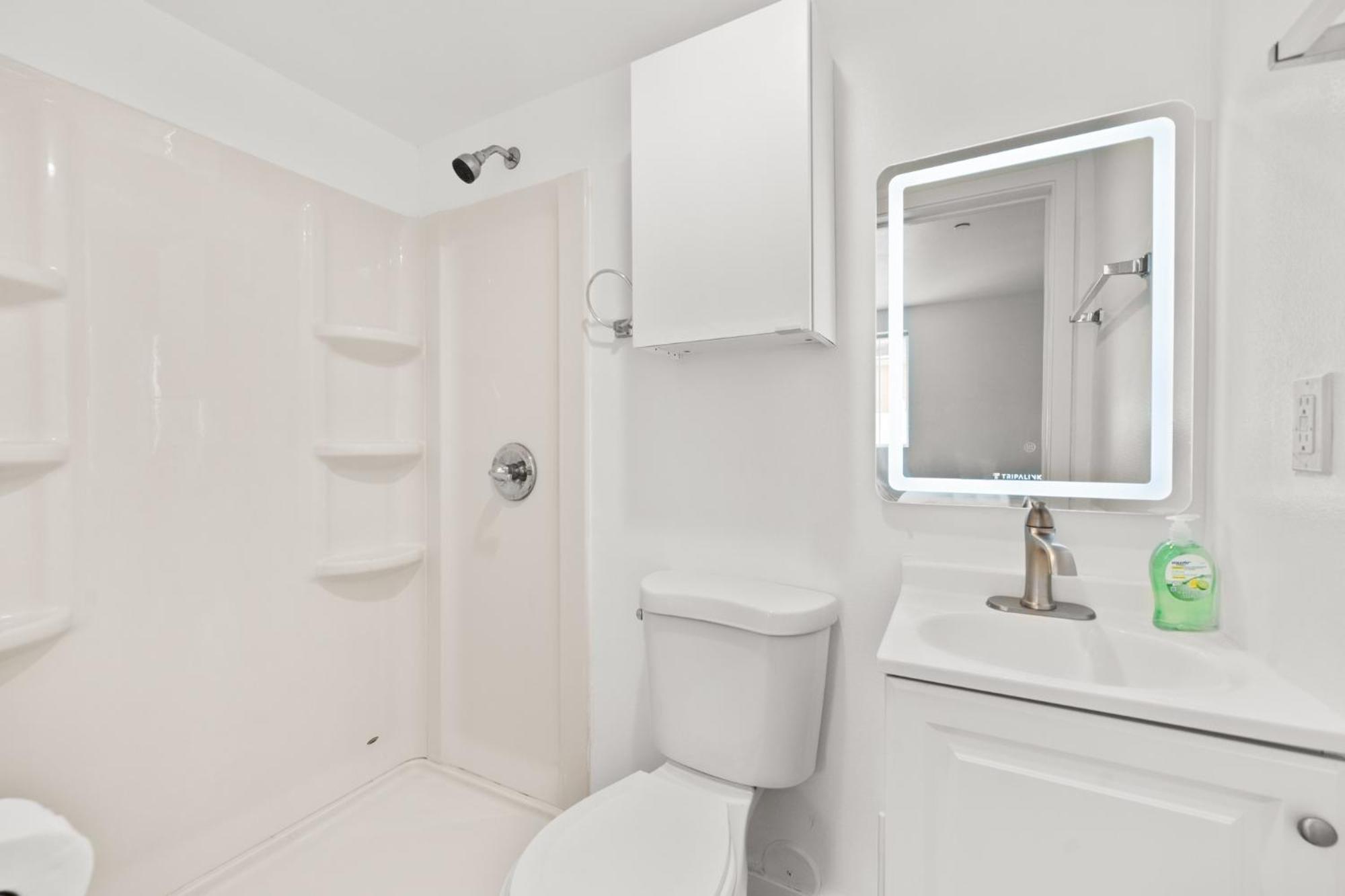 Charming Urban Retreat Near Usc In La- Private Room With Share Living Room With Kitchen Los Angeles Ngoại thất bức ảnh