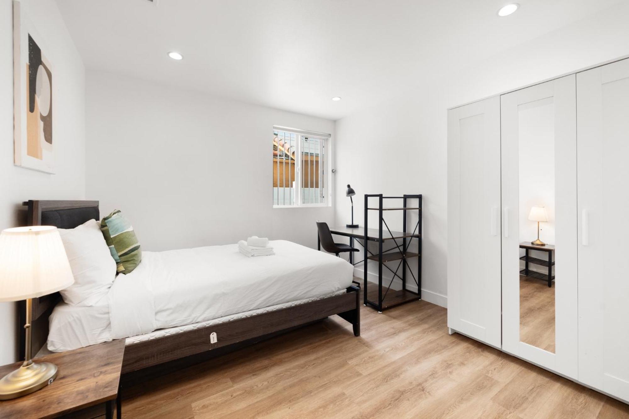 Charming Urban Retreat Near Usc In La- Private Room With Share Living Room With Kitchen Los Angeles Ngoại thất bức ảnh